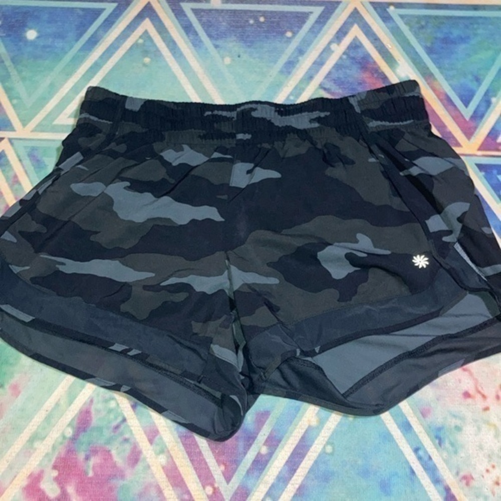 Athleta printed mesh racer run short